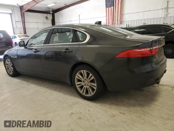 ✅ 2017 Jaguar XF 35t Premium • VIN: SAJBD4BV4HCY29193 • Lot: 87858885. Listed on Copart with 89,259 mi. Free auction sales archive from the USA and detailed vehicle history report at DreamBid. Image 2.