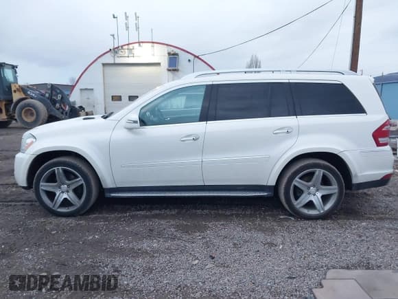 ✅ 2012 Mercedes-Benz GL 550 • VIN: 4JGBF8GE5CA766338 • Lot: 41158629. Listed on IAAI with 162,475 mi. Free auction sales archive from the USA and detailed vehicle history report at DreamBid. Image 14.