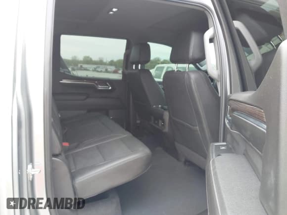 ✅ 2024 Chevrolet Silverado 1500 RST • VIN: 1GCUDEE80RZ255354 • Lot: 42016764. Listed on IAAI with 32,569 mi. Free auction sales archive from the USA and detailed vehicle history report at DreamBid. Image 8.