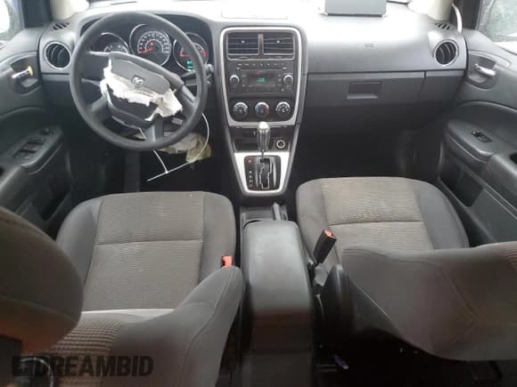 ✅ 2011 Dodge Caliber Mainstreet • VIN: 1B3CB3HA9BD296767 • Лот: 80292614. Опубликован ранее на Copart с пробегом 178 799 миль. Бесплатный доступ к архиву аукционных продаж из США и подробный отчёт об истории автомобиля на DreamBid. Изображение 8.