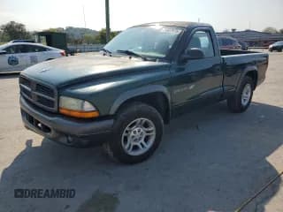 ✅ 2002 Dodge Dakota • VIN: 1B7FL16X12S557003 • Lot: 71607975. Wystawiony na Copart z przebiegiem 123 700 mil. Bezpłatny archiwum sprzedaży aukcyjnych z USA i szczegółowy raport historii pojazdu na DreamBid. Zdjęcie 1.