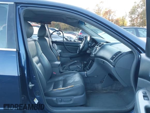 ✅ 2005 Honda Accord EX-L • VIN: 1HGCM66805A060350 • Лот: 43624901. Опубликован ранее на IAAI с пробегом 247 361 миль. Бесплатный доступ к архиву аукционных продаж из США и подробный отчёт об истории автомобиля на DreamBid. Изображение 5.