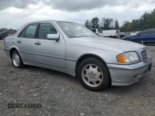 ✅ 1999 Mercedes-Benz C 230/260/280/320 • VIN: WDBHA29G9XA762824 • Lot: 71302034. Wystawiony na Copart z przebiegiem Nie podano. Bezpłatny archiwum sprzedaży aukcyjnych z USA i szczegółowy raport historii pojazdu na DreamBid. Zdjęcie 4.