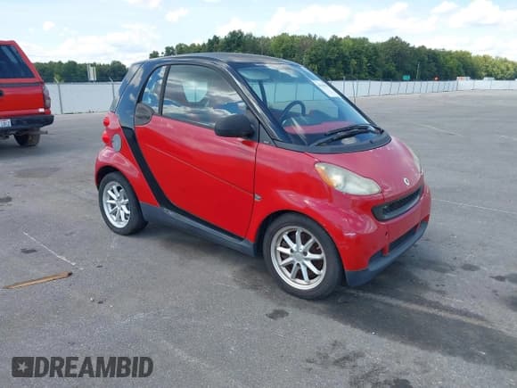 ✅ 2009 Smart fortwo Pure • VIN: WMEEJ31X99K266345 • Lot: 43135075. Wystawiony na IAAI z przebiegiem 68 123 mil. Bezpłatny archiwum sprzedaży aukcyjnych z USA i szczegółowy raport historii pojazdu na DreamBid. Zdjęcie 1.