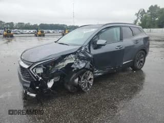 ✅ 2025 Kia Sportage SX-Prestige • VIN: KNDPXCDG8S7200847 • Лот: 84548915. Опубликован ранее на Copart с пробегом 8 794 миль. Бесплатный доступ к архиву аукционных продаж из США и подробный отчёт об истории автомобиля на DreamBid. Изображение 1.