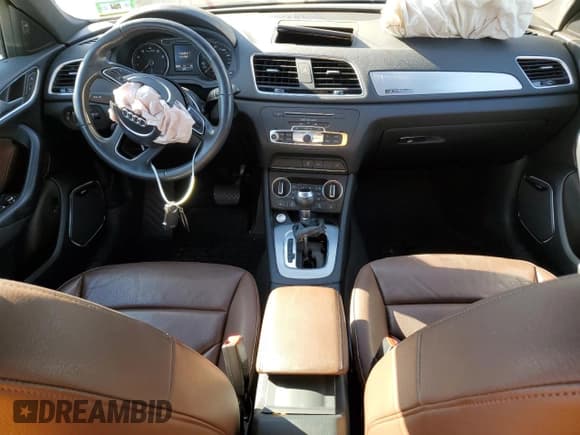 ✅ 2018 Audi Q3 Premium Plus • VIN: WA1JCCFS9JR027064 • Lot: 92930155. Listed on Copart with 28,535 mi. Free auction sales archive from the USA and detailed vehicle history report at DreamBid. Image 8.