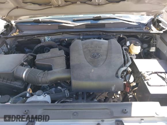 ✅ 2021 Toyota Tacoma SR5 • VIN: 3TMAZ5CN6MM153404 • Lot: 42888908. Listed on IAAI with 31,649 mi. Free auction sales archive from the USA and detailed vehicle history report at DreamBid. Image 10.