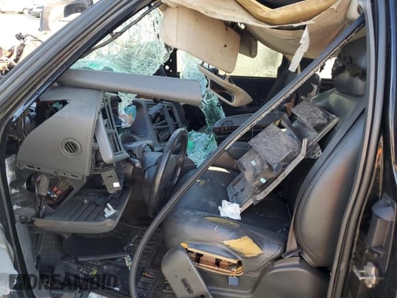 ✅ 2006 Chevrolet Silverado 1500 LT1 • VIN: 2GCEC19Z161334779 • Lot: 80482235. Wystawiony na Copart z przebiegiem Nie podano. Bezpłatny archiwum sprzedaży aukcyjnych z USA i szczegółowy raport historii pojazdu na DreamBid. Zdjęcie 7.