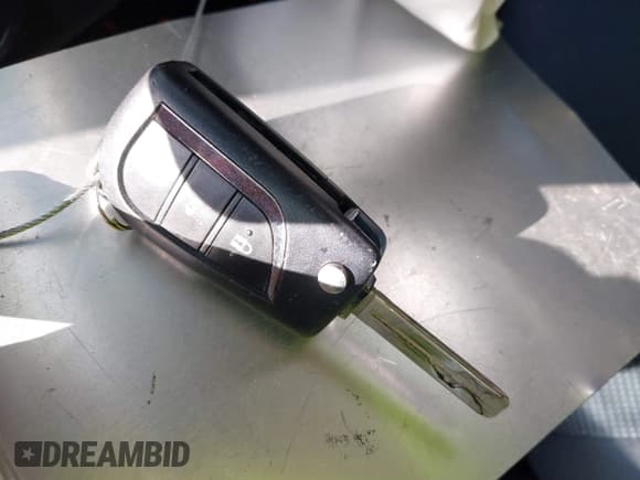 ✅ 2020 Toyota RAV4 LE • VIN: 2T3H1RFV0LC058960 • Лот: 43384750. Опубликован ранее на IAAI с пробегом 83 274 миль. Бесплатный доступ к архиву аукционных продаж из США и подробный отчёт об истории автомобиля на DreamBid. Изображение 11.