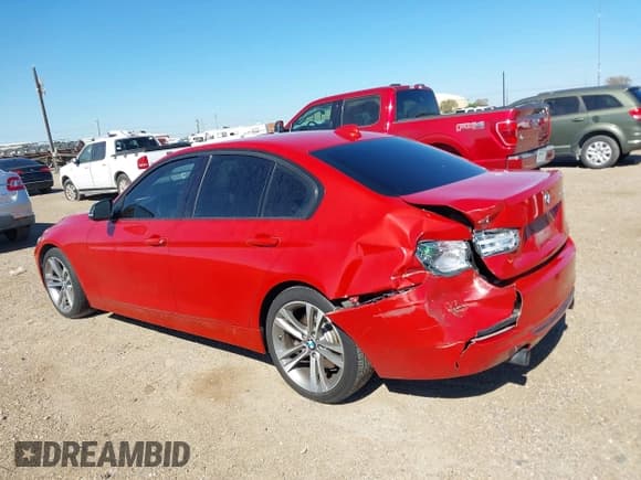 ✅ 2012 BMW 3 Series 335i • VIN: WBA3A9C51CFX59857 • Lot: 43603364. Wystawiony na IAAI z przebiegiem 92 643 mil. Bezpłatny archiwum sprzedaży aukcyjnych z USA i szczegółowy raport historii pojazdu na DreamBid. Zdjęcie 14.