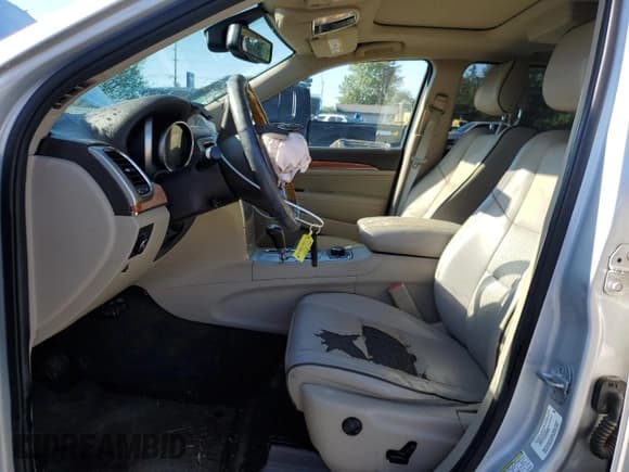 ✅ 2011 Jeep Grand Cherokee Overland • VIN: 1J4RR6GT4BC604906 • Lot: 55640135. Listed on Copart with 149,885 mi. Free auction sales archive from the USA and detailed vehicle history report at DreamBid. Image 7.