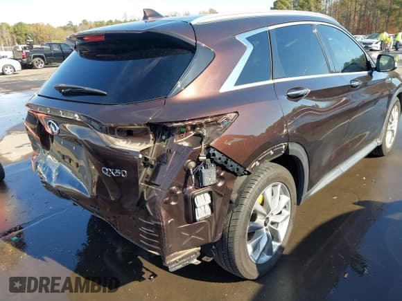 ✅ 2020 Infiniti QX50 Sensory • VIN: 3PCAJ5M32LF101467 • Лот: 43717145. Опубликован ранее на IAAI с пробегом 33 255 миль. Бесплатный доступ к архиву аукционных продаж из США и подробный отчёт об истории автомобиля на DreamBid. Изображение 18.