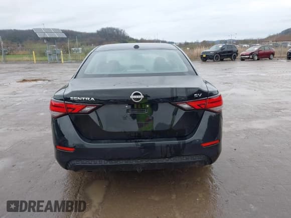 ✅ 2024 Nissan Sentra SV • VIN: 3N1AB8CV9RY272492 • Lot: 41985318. Listed on IAAI with 15,950 mi. Free auction sales archive from the USA and detailed vehicle history report at DreamBid. Image 16.