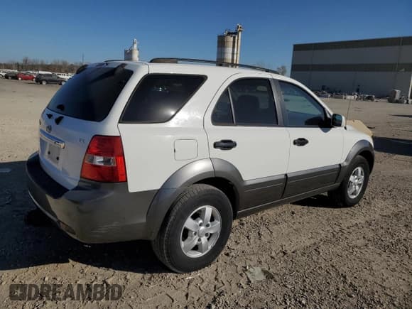 ✅ 2007 Kia Sorento LX • VIN: KNDJC736575665008 • Lot: 92607065. Listed on Copart with 145,840 mi. Free auction sales archive from the USA and detailed vehicle history report at DreamBid. Image 3.