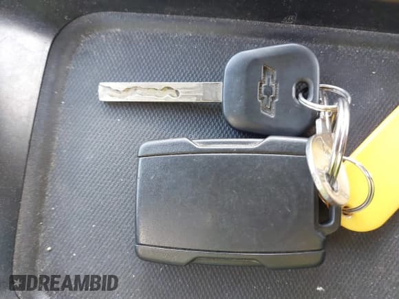 ✅ 2018 Chevrolet Silverado 1500 Work Truck • VIN: 3GCPCNEC8JG361592 • Лот: 42979664. Опубликован ранее на IAAI с пробегом 125 963 миль. Бесплатный доступ к архиву аукционных продаж из США и подробный отчёт об истории автомобиля на DreamBid. Изображение 11.