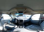 ✅ 2004 Ford Explorer XLT • VIN: 1FMZU73W74ZA59659 • Lot: 42921867. Wystawiony na IAAI z przebiegiem 111 449 mil. Bezpłatny archiwum sprzedaży aukcyjnych z USA i szczegółowy raport historii pojazdu na DreamBid. Zdjęcie 18.