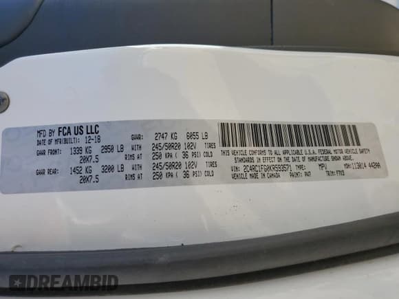 ✅ 2019 Chrysler Pacifica Touring Plus • VIN: 2C4RC1FG0KR593571 • Лот: 87088225. Опубликован ранее на Copart с пробегом 219 743 миль. Бесплатный доступ к архиву аукционных продаж из США и подробный отчёт об истории автомобиля на DreamBid. Изображение 13.