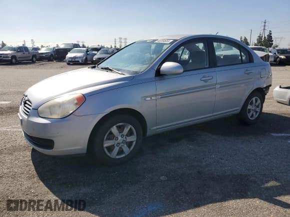 ✅ 2007 Hyundai Accent GLS • VIN: KMHCN46C27U147118 • Лот: 48384655. Опубликован ранее на Copart с пробегом 57 150 миль. Бесплатный доступ к архиву аукционных продаж из США и подробный отчёт об истории автомобиля на DreamBid. Изображение 1.