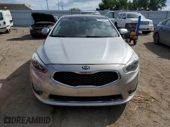 ✅ 2016 Kia Cadenza Premium • VIN: KNALN4D79G5220924 • Lot: 70258685. Listed on Copart with 83,791 mi. Free auction sales archive from the USA and detailed vehicle history report at DreamBid. Image 5.