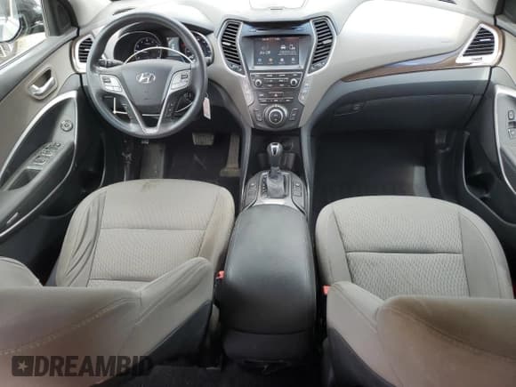 ✅ 2018 Hyundai Santa Fe SE • VIN: KM8SMDHF6JU260678 • Лот: 70190325. Опубликован ранее на Copart с пробегом 146 936 миль. Бесплатный доступ к архиву аукционных продаж из США и подробный отчёт об истории автомобиля на DreamBid. Изображение 8.