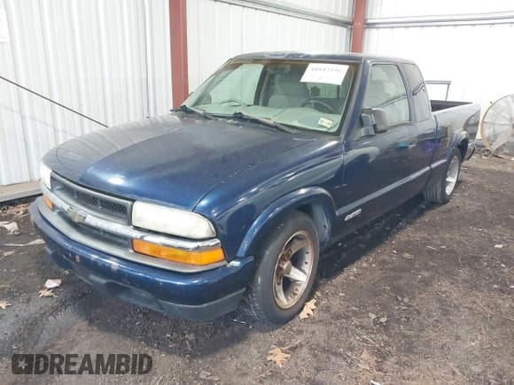 ✅ 2003 Chevrolet S-10 • VIN: 1GCCS19X238169679 • Лот: 41842156. Опубликован ранее на IAAI с пробегом 83 940 миль. Бесплатный доступ к архиву аукционных продаж из США и подробный отчёт об истории автомобиля на DreamBid. Изображение 2.