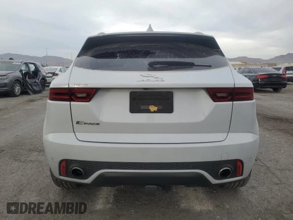 ✅ 2018 Jaguar E-Type • VIN: SADFM2GX1J1Z32432 • Лот: 85133804. Опубликован ранее на Copart с пробегом 57 976 миль. Бесплатный доступ к архиву аукционных продаж из США и подробный отчёт об истории автомобиля на DreamBid. Изображение 6.