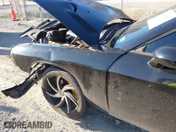 ✅ 2014 Dodge Challenger Rallye Redline • VIN: 2C3CDYAGXEH127101 • Lot: 41497480. Wystawiony na IAAI z przebiegiem 135 371 mil. Bezpłatny archiwum sprzedaży aukcyjnych z USA i szczegółowy raport historii pojazdu na DreamBid. Zdjęcie 17.