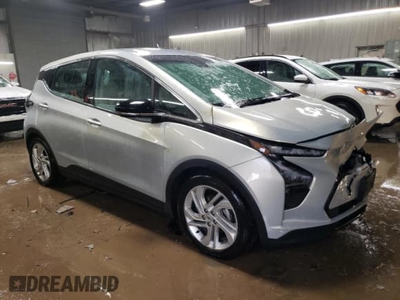 ✅ 2023 Chevrolet Bolt EV 1LT • VIN: 1G1FW6S00P4149318 • Lot: 44242085. Wystawiony na Copart z przebiegiem 62 035 mil. Bezpłatny archiwum sprzedaży aukcyjnych z USA i szczegółowy raport historii pojazdu na DreamBid. Zdjęcie 4.