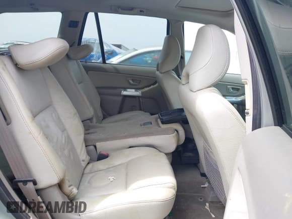 ✅ 2005 Volvo XC90 • VIN: YV1CZ592251168352 • Lot: 42083311. Wystawiony na IAAI z przebiegiem 210 444 mil. Bezpłatny archiwum sprzedaży aukcyjnych z USA i szczegółowy raport historii pojazdu na DreamBid. Zdjęcie 8.