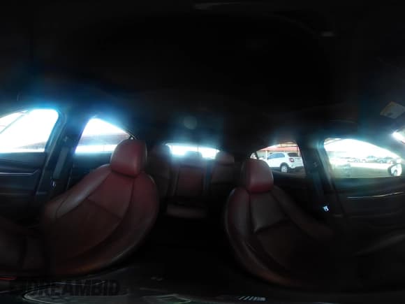 ✅ 2024 Mazda 3 S Carbon Edition • VIN: JM1BPBLM8R1650524 • Lot: 42477028. Wystawiony na IAAI z przebiegiem 41 303 mil. Bezpłatny archiwum sprzedaży aukcyjnych z USA i szczegółowy raport historii pojazdu na DreamBid. Zdjęcie 19.