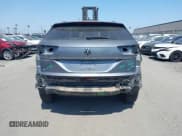 ✅ 2023 Volkswagen Atlas SE • VIN: 1V2LC2CA7PC212471 • Lot: 42422043. Listed on IAAI with 24,495 mi. Free auction sales archive from the USA and detailed vehicle history report at DreamBid. Image 17.