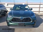 ✅ 2023 Toyota Highlander Hybrid Platinum • VIN: 5TDFARAH8PS521359 • Lot: 41805131. Wystawiony na IAAI z przebiegiem 24 598 mil. Bezpłatny archiwum sprzedaży aukcyjnych z USA i szczegółowy raport historii pojazdu na DreamBid. Zdjęcie 13.