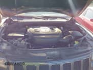 ✅ 2016 Jeep Grand Cherokee Overland • VIN: 1C4RJFCGXGC443961 • Lot: 42639434. Wystawiony na IAAI z przebiegiem 122 216 mil. Bezpłatny archiwum sprzedaży aukcyjnych z USA i szczegółowy raport historii pojazdu na DreamBid. Zdjęcie 10.