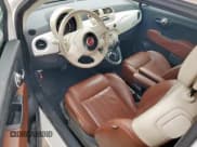 ✅ 2015 FIAT 500 Lounge • VIN: 3C3CFFER3FT513622 • Lot: 51696875. Wystawiony na Copart z przebiegiem 179 535 mil. Bezpłatny archiwum sprzedaży aukcyjnych z USA i szczegółowy raport historii pojazdu na DreamBid. Zdjęcie 8.