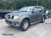 ✅ 2005 Nissan Pathfinder SE • VIN: 5N1AR18W15C742725 • Лот: 43222541. Опубликован ранее на IAAI с пробегом 191 748 миль. Бесплатный доступ к архиву аукционных продаж из США и подробный отчёт об истории автомобиля на DreamBid. Изображение 2.
