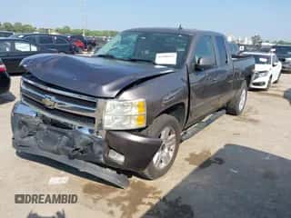 2008 Chevrolet Silverado 1500 1LT with VIN 2GCEC19J481298955, listed as a IAAI auction lot 43246623 with 152,808 mi miles and . Bid and sale history available at DreamBid. Image 2.