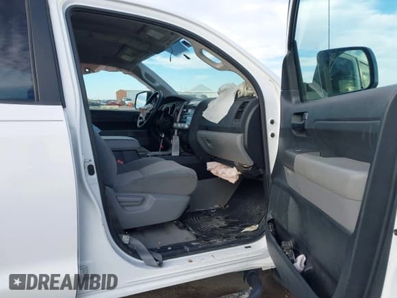 ✅ 2011 Toyota Tundra • VIN: 5TFRY5F10BX114555 • Lot: 41418089. Listed on IAAI with 259,869 mi. Free auction sales archive from the USA and detailed vehicle history report at DreamBid. Image 5.
