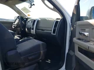 ✅ 2010 Dodge 1500 Laramie • VIN: 1D7RV1GT8AS240391 • Lot: 42034239. Wystawiony na IAAI z przebiegiem 133 829 mil. Bezpłatny archiwum sprzedaży aukcyjnych z USA i szczegółowy raport historii pojazdu na DreamBid. Zdjęcie 5.