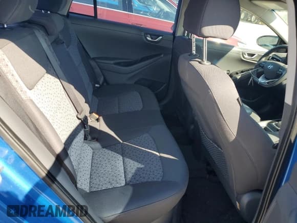 ✅ 2017 Hyundai Ioniq SEL • VIN: KMHC75LC8HU049717 • Lot: 70663654. Wystawiony na Copart z przebiegiem 59 222 mil. Bezpłatny archiwum sprzedaży aukcyjnych z USA i szczegółowy raport historii pojazdu na DreamBid. Zdjęcie 10.