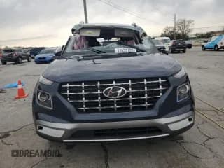 ✅ 2022 Hyundai Venue Limited • VIN: KMHRC8A3XNU187748 • Lot: 51633135. Wystawiony na Copart z przebiegiem 59 933 mil. Bezpłatny archiwum sprzedaży aukcyjnych z USA i szczegółowy raport historii pojazdu na DreamBid. Zdjęcie 5.