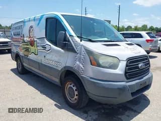 ✅ 2015 Ford Transit Cargo • VIN: 1FTYR1ZM7FKA62139 • Lot: 42448854. Wystawiony na IAAI z przebiegiem 315 065 mil. Bezpłatny archiwum sprzedaży aukcyjnych z USA i szczegółowy raport historii pojazdu na DreamBid. Zdjęcie 1.