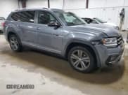 ✅ 2018 Volkswagen Atlas SE • VIN: 1V2PR2CA5JC576556 • Lot: 86098195. Wystawiony na Copart z przebiegiem 89 037 mil. Bezpłatny archiwum sprzedaży aukcyjnych z USA i szczegółowy raport historii pojazdu na DreamBid. Zdjęcie 4.