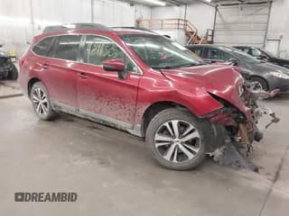 ✅ 2019 Subaru Outback Limited • VIN: 4S4BSANC2K3375543 • Lot: 43418770. Wystawiony na IAAI z przebiegiem Nie podano. Bezpłatny archiwum sprzedaży aukcyjnych z USA i szczegółowy raport historii pojazdu na DreamBid. Zdjęcie 1.
