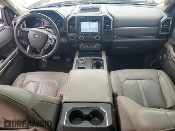 ✅ 2018 Ford Expedition Max Limited • VIN: 1FMJK1KT3JEA36664 • Lot: 90430585. Wystawiony na Copart z przebiegiem 150 692 mil. Bezpłatny archiwum sprzedaży aukcyjnych z USA i szczegółowy raport historii pojazdu na DreamBid. Zdjęcie 8.