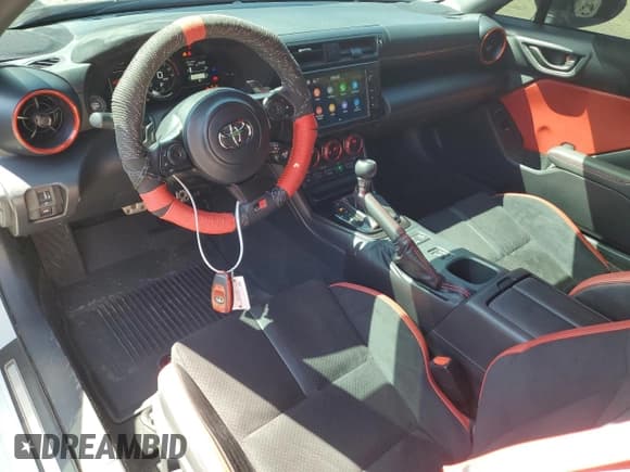 ✅ 2024 Toyota 86 TRUENO Edition • VIN: JF1ZNBM13R8750794 • Лот: 68859755. Опубликован ранее на Copart с пробегом 11 962 миль. Бесплатный доступ к архиву аукционных продаж из США и подробный отчёт об истории автомобиля на DreamBid. Изображение 8.