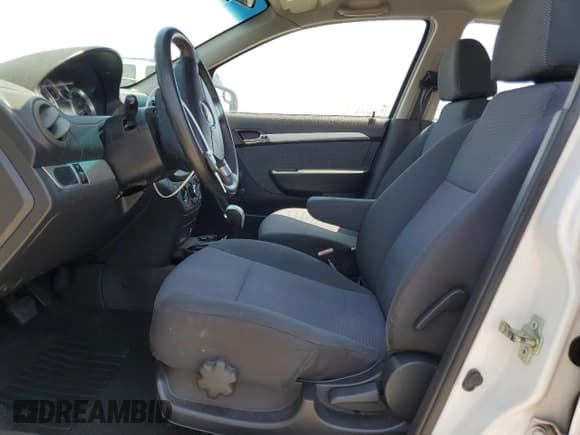 ✅ 2010 Chevrolet Aveo 1LT • VIN: KL1TD5DE8AB107895 • Lot: 64520045. Wystawiony na Copart z przebiegiem 141 488 mil. Bezpłatny archiwum sprzedaży aukcyjnych z USA i szczegółowy raport historii pojazdu na DreamBid. Zdjęcie 7.