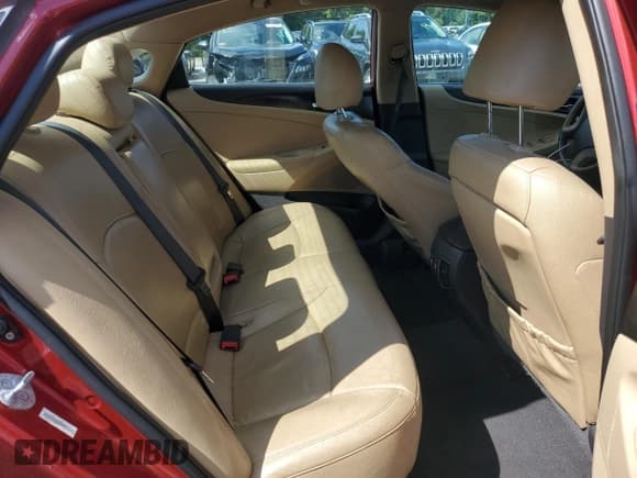 ✅ 2011 Hyundai Sonata Limited • VIN: 5NPEC4ACXBH061097 • Lot: 70288164. Listed on Copart with 190,874 mi. Free auction sales archive from the USA and detailed vehicle history report at DreamBid. Image 10.