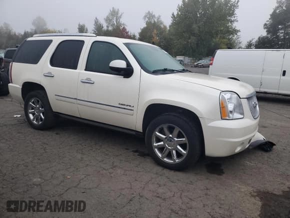 ✅ 2009 GMC Yukon Denali • VIN: 1GKFK03209R300541 • Лот: 82566255. Опубликован ранее на Copart с пробегом 102 401 миль. Бесплатный доступ к архиву аукционных продаж из США и подробный отчёт об истории автомобиля на DreamBid. Изображение 4.