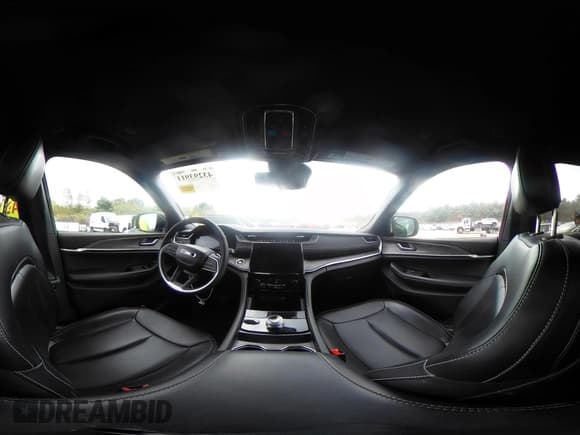 ✅ 2024 Jeep Grand Cherokee Limited • VIN: 1C4RJKBG5R8623414 • Lot: 43293911. Wystawiony na IAAI z przebiegiem 3 338 mil. Bezpłatny archiwum sprzedaży aukcyjnych z USA i szczegółowy raport historii pojazdu na DreamBid. Zdjęcie 18.