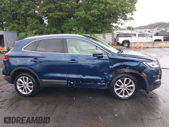 ✅ 2016 Lincoln MKC Select • VIN: 5LMCJ2D92GUJ07657 • Lot: 42634104. Listed on IAAI with 98,511 mi. Free auction sales archive from the USA and detailed vehicle history report at DreamBid. Image 13.